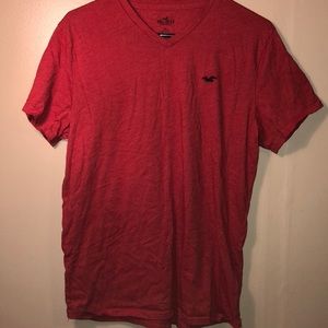 red hollister shirt